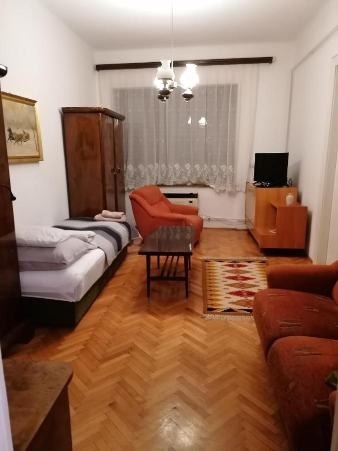 Szatmari Apartman Miskolc Esterno foto