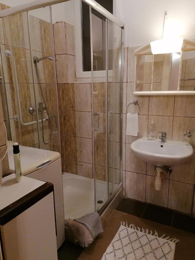 Appartamento Szatmari Apartman Miskolc Esterno foto