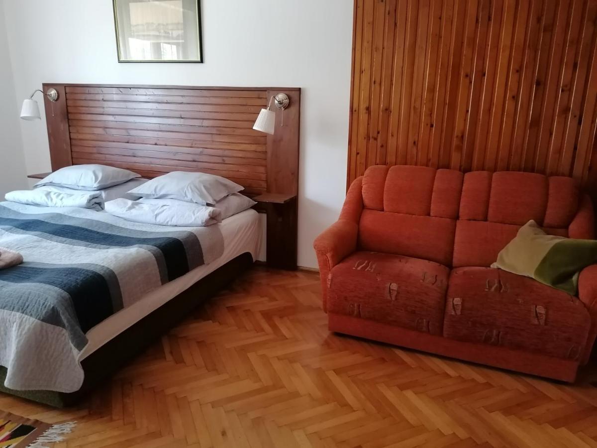 Appartamento Szatmari Apartman Miskolc Esterno foto